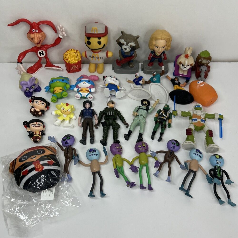 Lot Action Figures Noid McDonald's Cactus Plant TMNT Hello Kitty NFL Happy Meal
